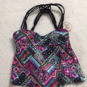 NWT SO bikini top